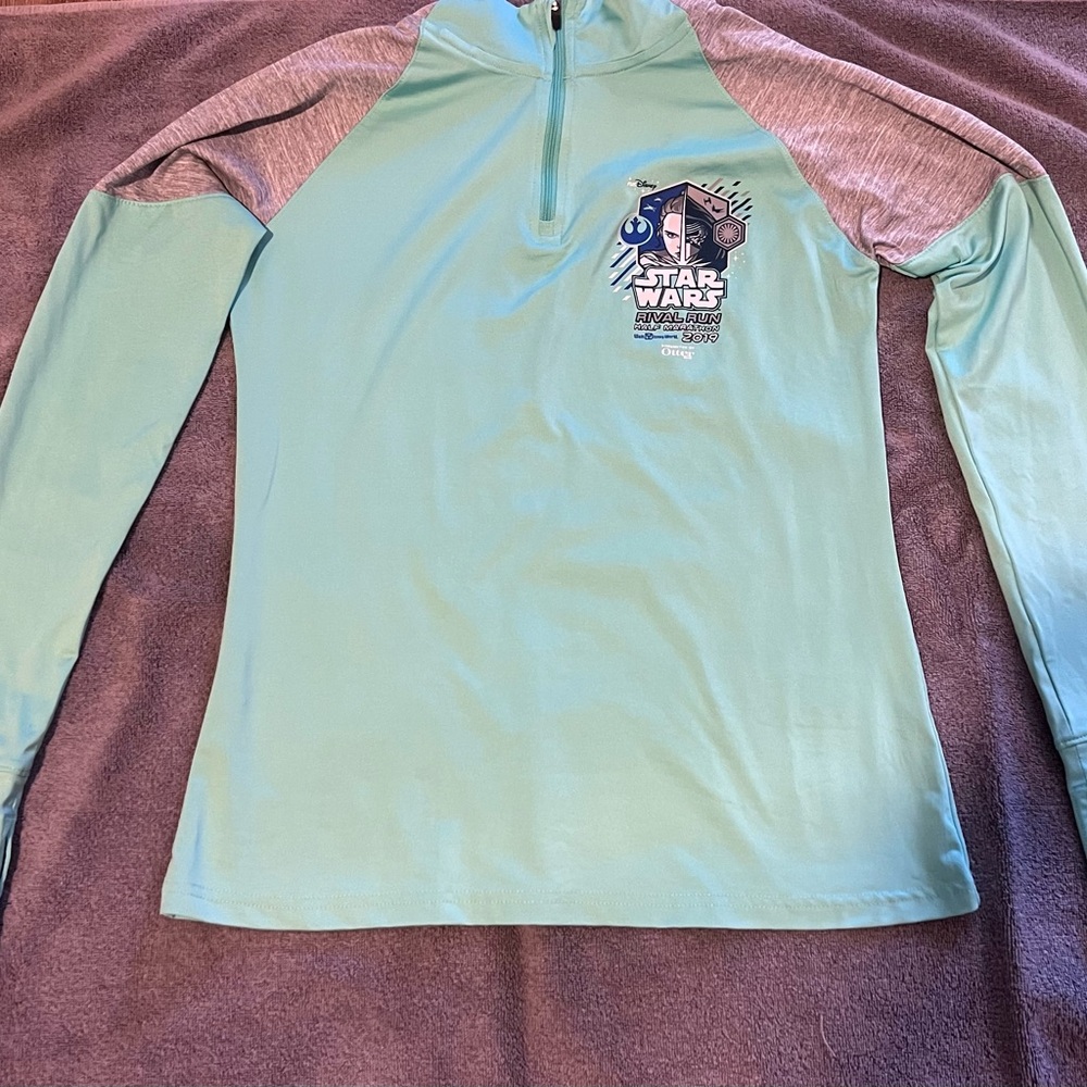 RunDisney 2019 Star Wars Mint Green and Heather Gray Long-Sleeve Quarter-Zip Top